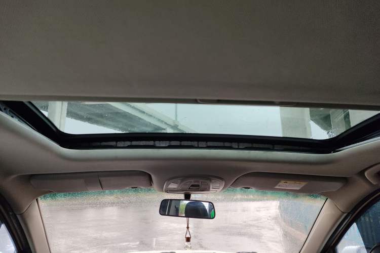 Used Wuling Hongguang S3 2019 Automatic Clutch Version 1.5L Manual Luxury Model China V Standard Headliner