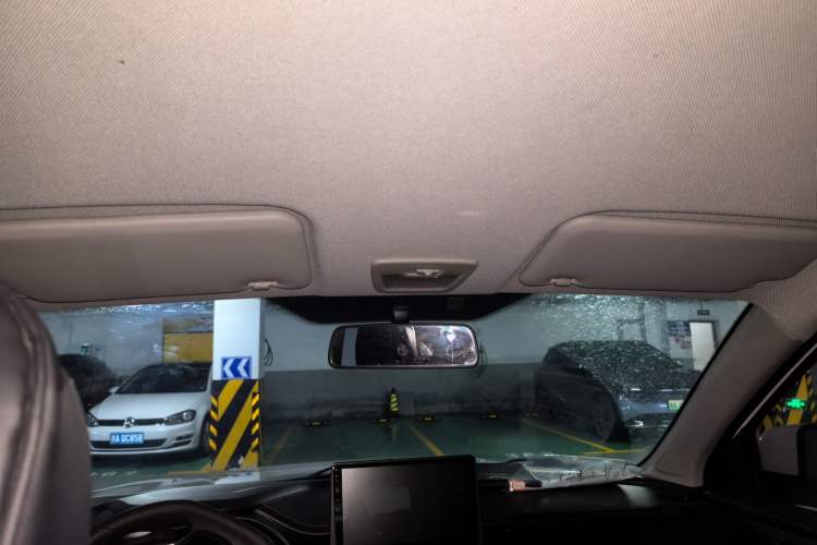 Used Wuling Hongguang S3 2019 1.5L Manual Comfort Model China VI Standard Headliner