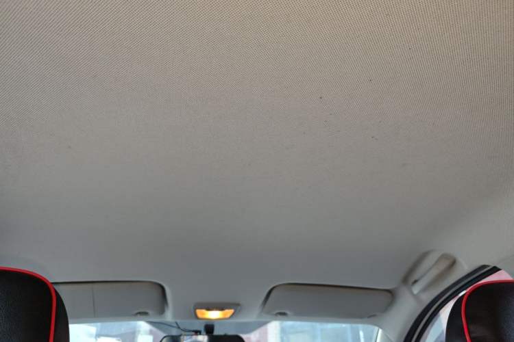 Used Wuling Hongguang S3 2019 1.5L Manual Standard Version China VI Standard Headliner