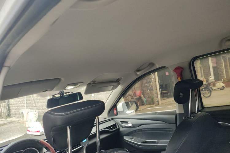 Used Wuling Hongguang S3 2019 1.5L Manual Standard Version China VI Standard Headliner