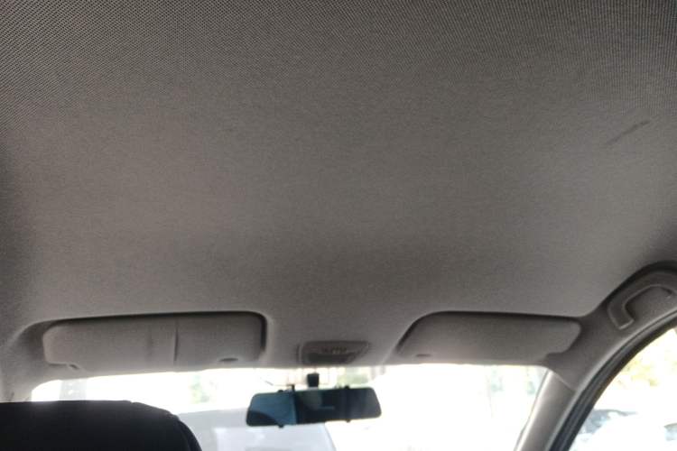 Used Wuling Hongguang S3 2019 1.5L Manual Comfort Model China VI Standard Headliner