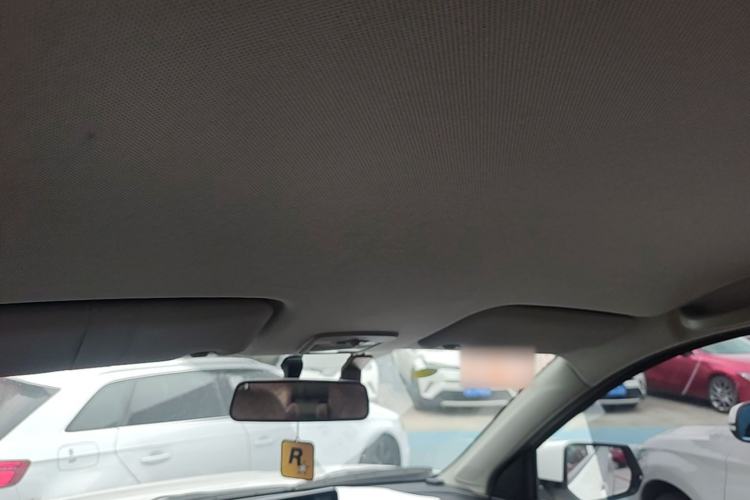 Used Wuling Hongguang S3 2019 1.5L Manual Standard Version China VI Standard Headliner