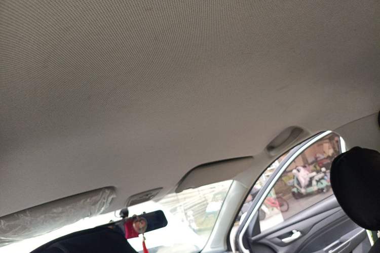 Used Wuling Hongguang S3 2019 1.5L Manual Standard Version China VI Standard Headliner