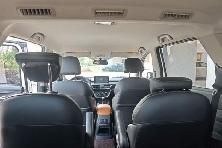 Used Wuling Hongguang S3 2019 1.5L Manual Comfort Model China VI Standard Headliner