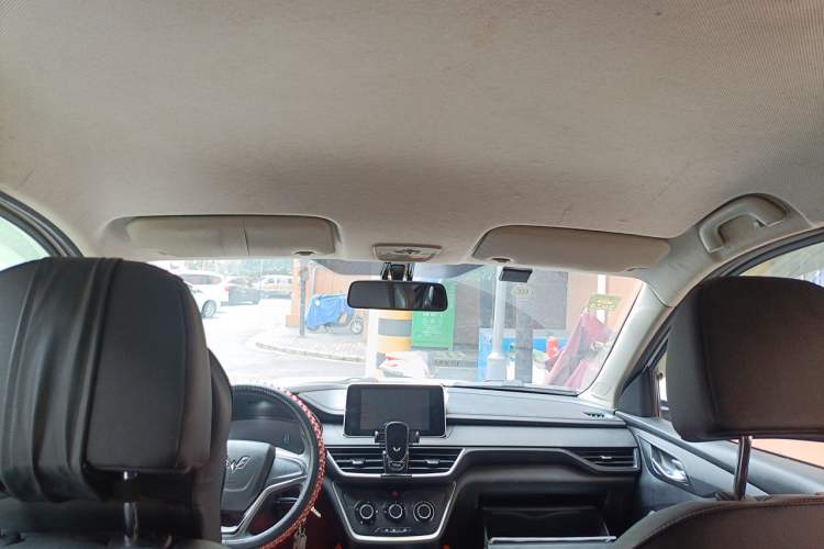 Used Wuling Hongguang S3 2019 1.5L Manual Comfort Model China VI Standard Headliner