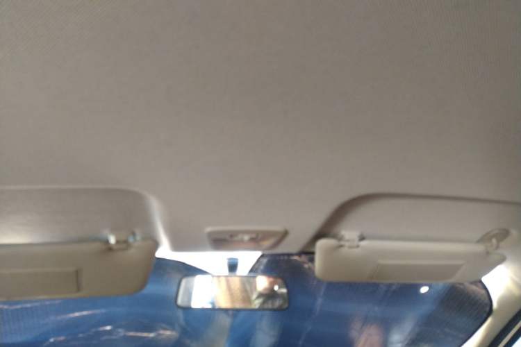 Used Wuling Hongguang S3 2019 1.5L Manual Standard Version China VI Standard Headliner