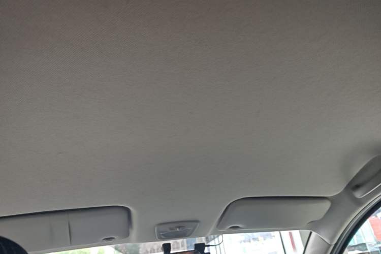 Used Wuling Hongguang S3 2019 1.5L Manual Standard Version China VI Standard Headliner