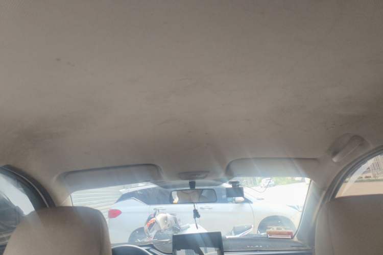 Used Wuling Hongguang S3 2019 1.5L Manual Standard Version China VI Standard Headliner