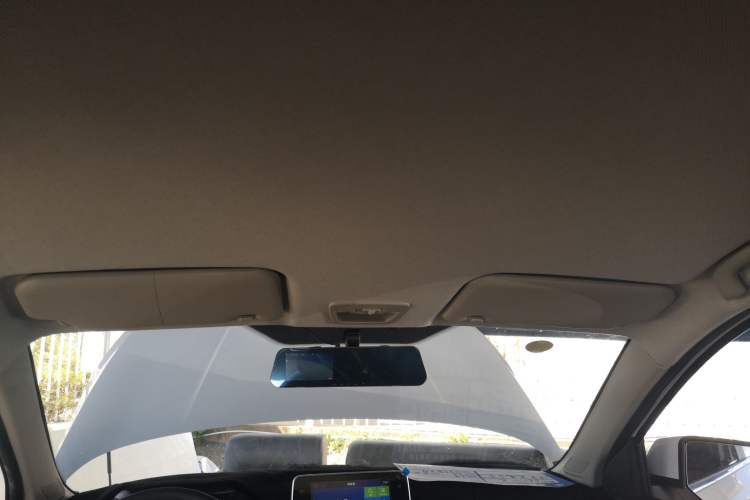 Used Wuling Hongguang S3 2019 1.5L Manual Comfort Model China VI Standard Headliner