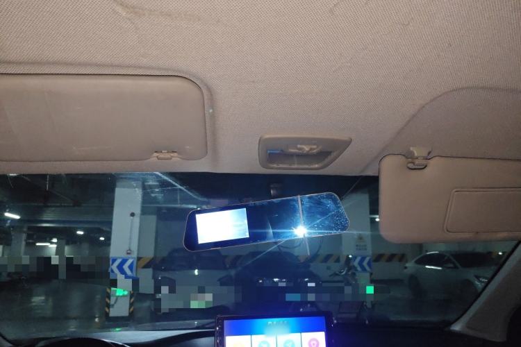 Used Wuling Hongguang S3 2019 1.5L Manual Standard Version China VI Standard Headliner