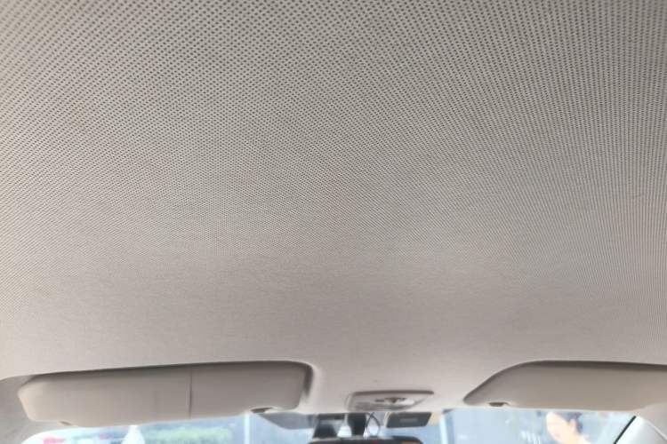 Used Wuling Hongguang S3 2019 1.5L Manual Comfort Model China VI Standard Headliner