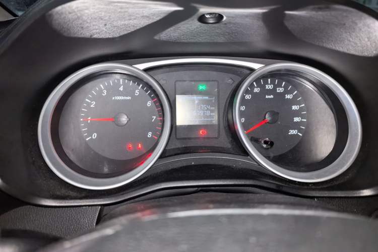 Used Wuling Hongguang S3 2019 1.5L Manual Comfort Model China VI Standard Instrument Cluster