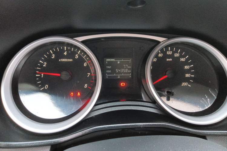 Used Wuling Hongguang S3 2019 1.5L Manual Standard Version China VI Standard Instrument Cluster
