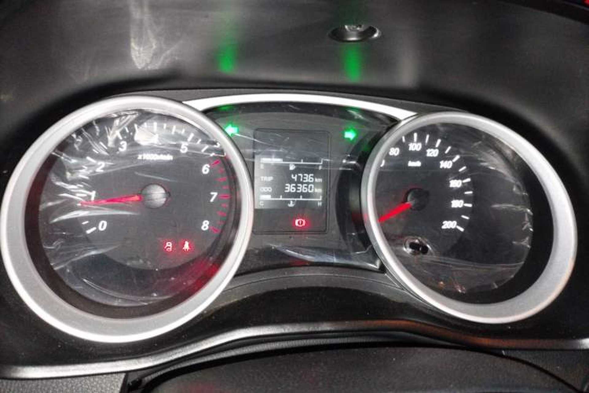 Used Wuling Hongguang S3 2019 1.5L Manual Standard Version China VI Standard Instrument Cluster
