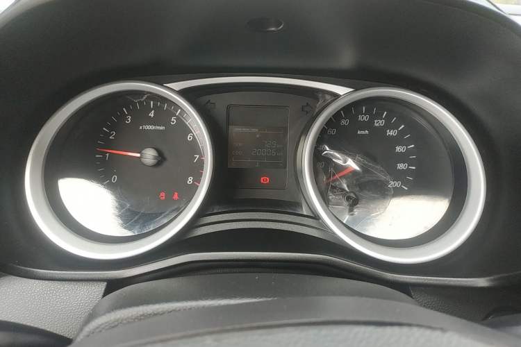 Used Wuling Hongguang S3 2019 1.5L Manual Standard Version China VI Standard Instrument Cluster