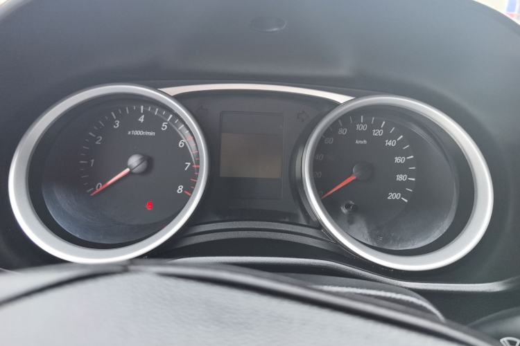Used Wuling Hongguang S3 2019 1.5L Manual Standard Version China VI Standard Instrument Cluster