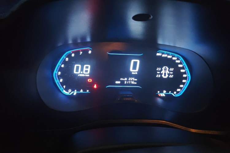 Used Wuling Hongguang S3 2019 1.5L Manual Luxury Model China VI Standard Instrument Cluster