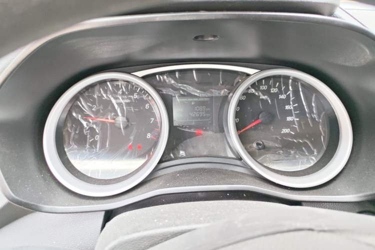 Used Wuling Hongguang S3 2019 1.5L Manual Comfort Model China VI Standard Instrument Cluster