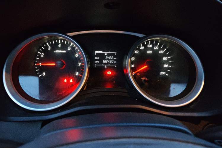 Used Wuling Hongguang S3 2019 1.5L Manual Standard Version China VI Standard Instrument Cluster