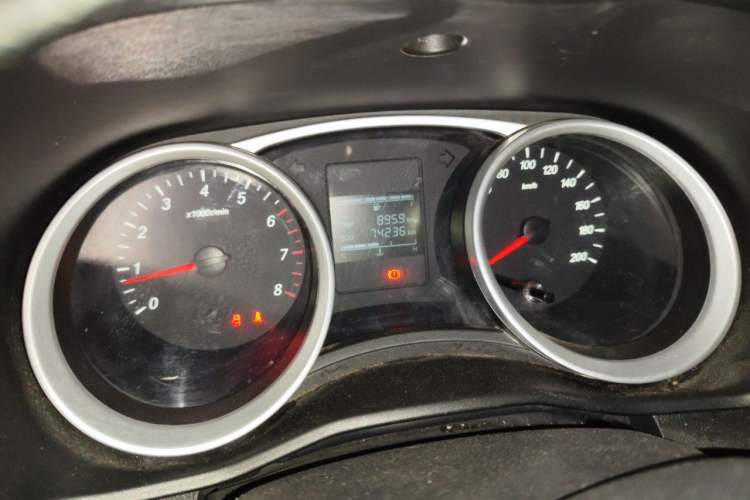 Used Wuling Hongguang S3 2019 1.5L Manual Standard Version China VI Standard Instrument Cluster