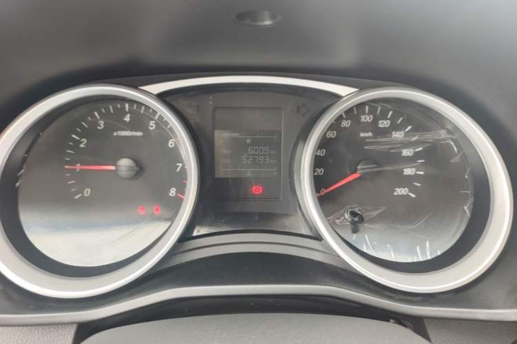 Used Wuling Hongguang S3 2019 1.5L Manual Standard Version China VI Standard Instrument Cluster