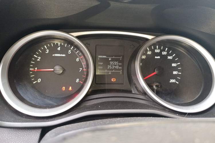 Used Wuling Hongguang S3 2019 1.5L Manual Standard Version China VI Standard Instrument Cluster