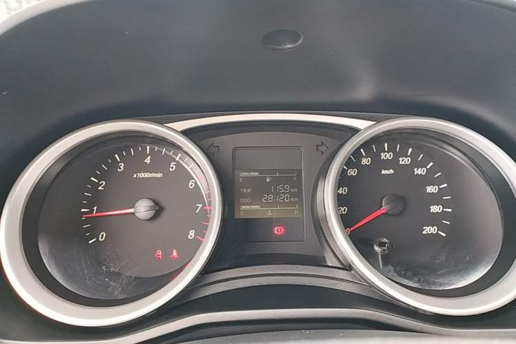 Used Wuling Hongguang S3 2019 1.5L Manual Standard Version China VI Standard Instrument Cluster