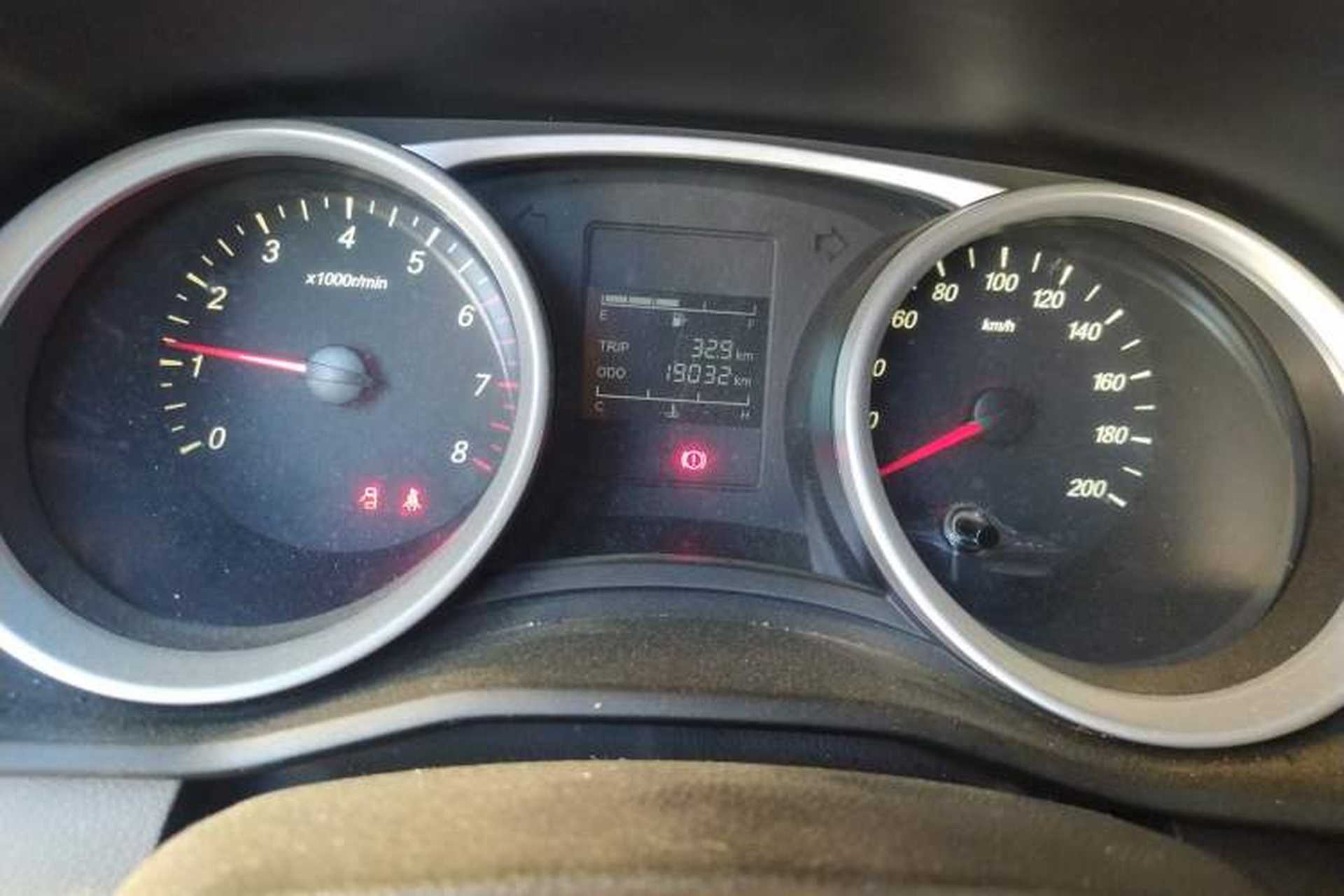 Used Wuling Hongguang S3 2019 1.5L Manual Standard Version China VI Standard Instrument Cluster