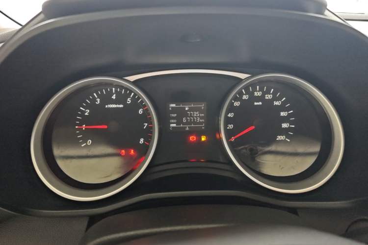 Used Wuling Hongguang S3 2019 1.5L Manual Standard Version China VI Standard Instrument Cluster