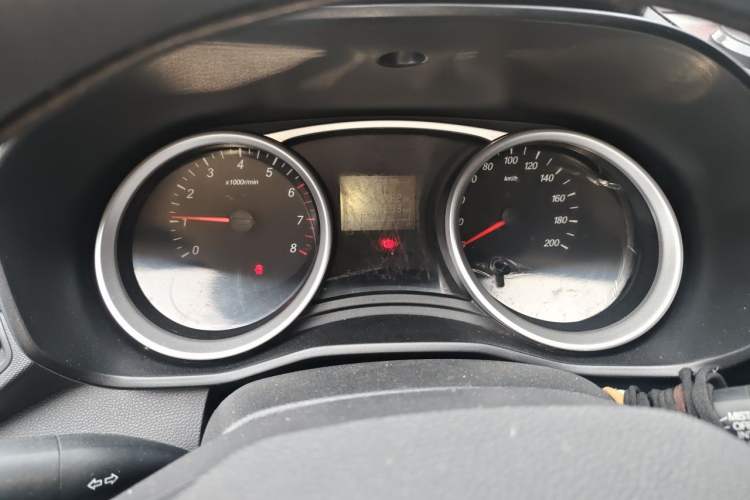 Used Wuling Hongguang S3 2019 1.5L Manual Standard Version China VI Standard Instrument Cluster