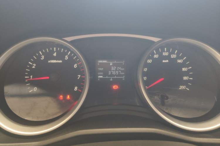 Used Wuling Hongguang S3 2019 1.5L Manual Standard Version China VI Standard Instrument Cluster