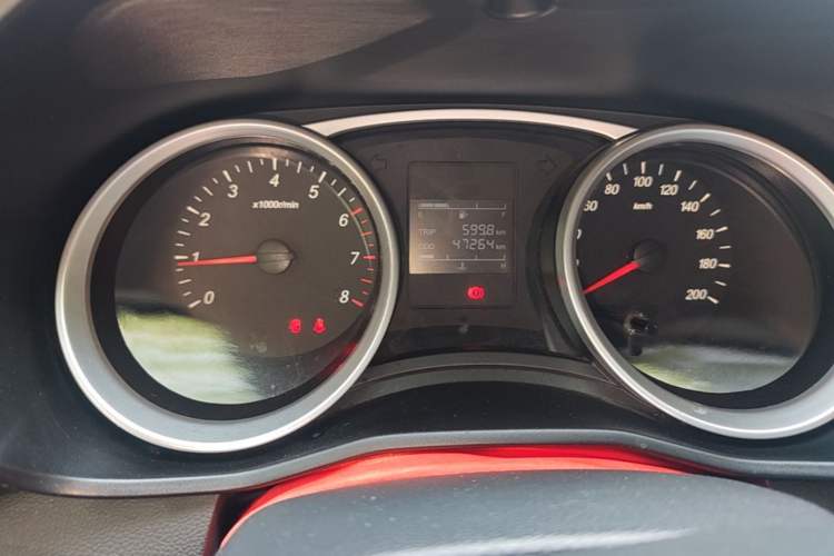 Used Wuling Hongguang S3 2019 1.5L Manual Standard Version China VI Standard Instrument Cluster
