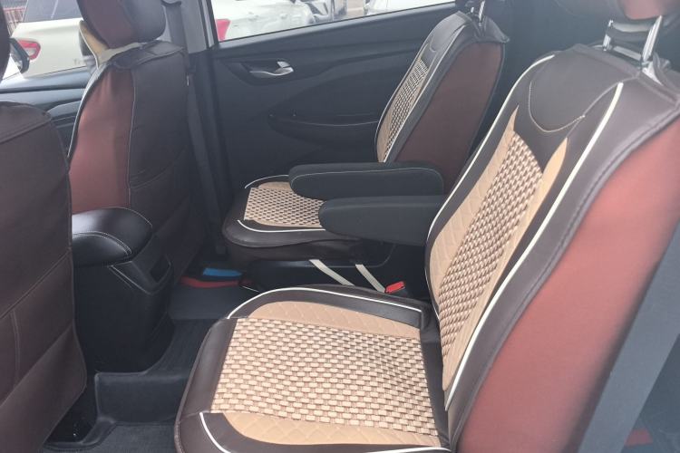 Used Wuling Hongguang S3 2019 1.5L Manual Standard Version China VI Standard Interior 1
