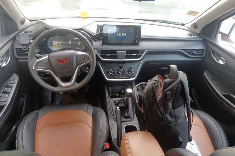 Used Wuling Hongguang S3 2019 1.5L Manual Comfort Model China VI Standard Interior 2