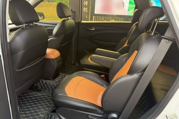 Used Wuling Hongguang S3 2019 1.5L Manual Comfort Model China VI Standard Interior 5