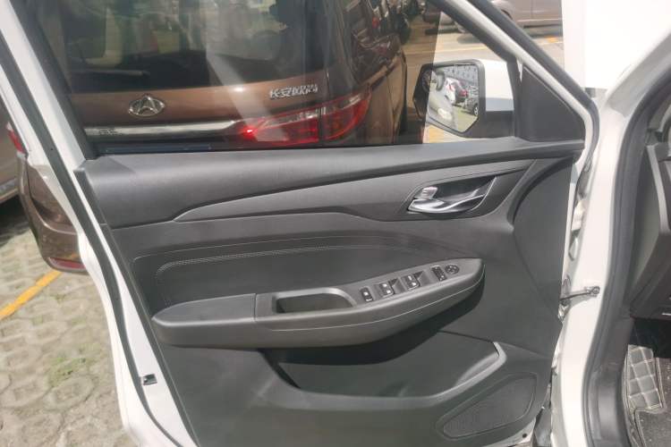 Used Wuling Hongguang S3 2019 1.5L Manual Comfort Model China VI Standard Left Front Door Interior