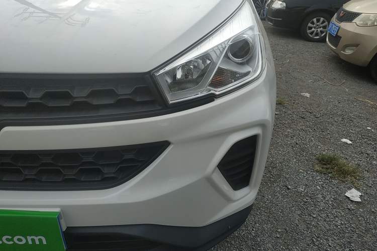 Used Wuling Hongguang S3 2019 1.5L Manual Standard Version China VI Standard Left Front Headlight