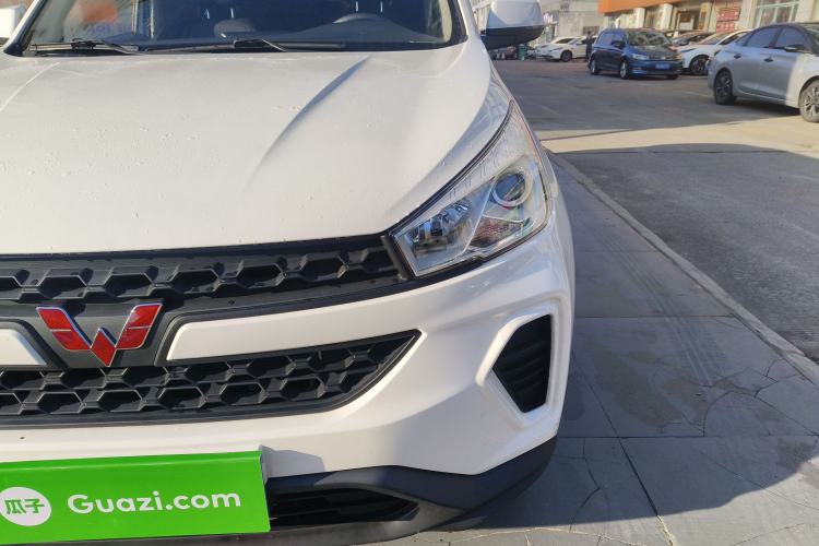 Used Wuling Hongguang S3 2019 1.5L Manual Standard Version China VI Standard Left Front Headlight