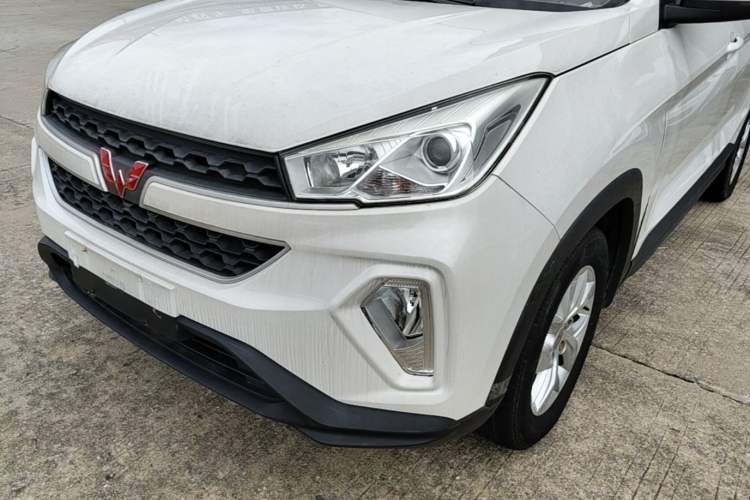 Used Wuling Hongguang S3 2019 1.5L Manual Comfort Model China VI Standard Left Front Headlight