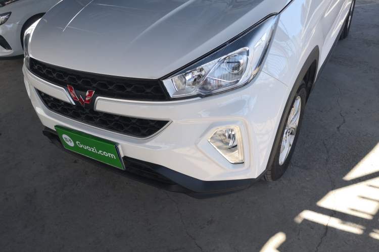 Used Wuling Hongguang S3 2019 1.5L Manual Comfort Model China VI Standard Left Front Headlight