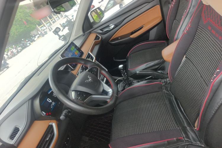 Used Wuling Hongguang S3 2019 1.5L Manual Luxury Model China VI Standard Left Front Seat