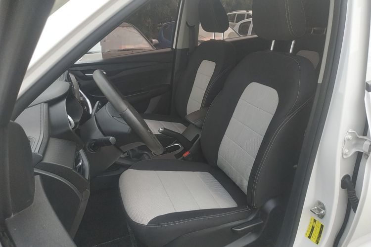 Used Wuling Hongguang S3 2019 1.5L Manual Standard Version China VI Standard Left Front Seat