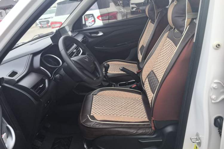 Used Wuling Hongguang S3 2019 1.5L Manual Standard Version China VI Standard Left Front Seat
