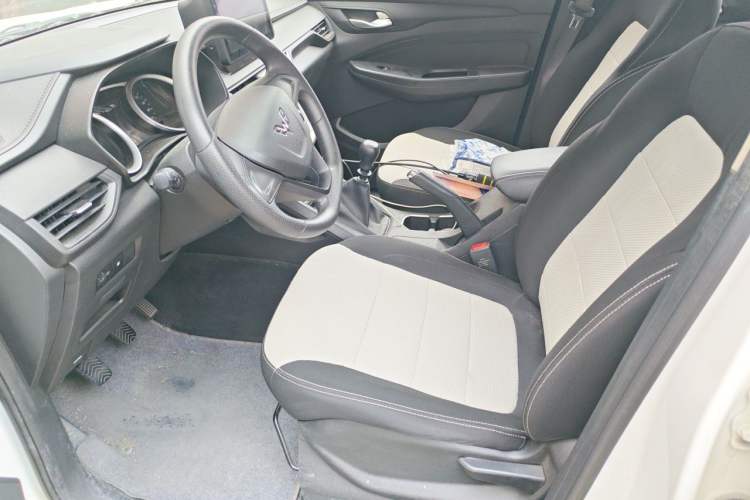 Used Wuling Hongguang S3 2019 1.5L Manual Comfort Model China VI Standard Left Front Seat