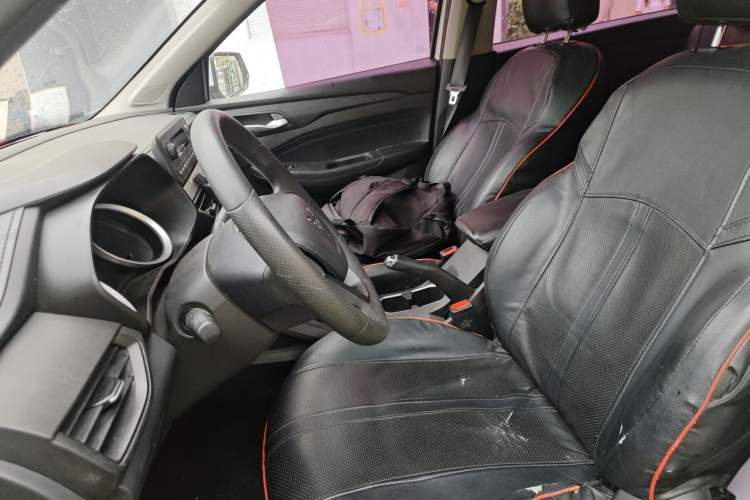 Used Wuling Hongguang S3 2019 1.5L Manual Standard Version China VI Standard Left Front Seat