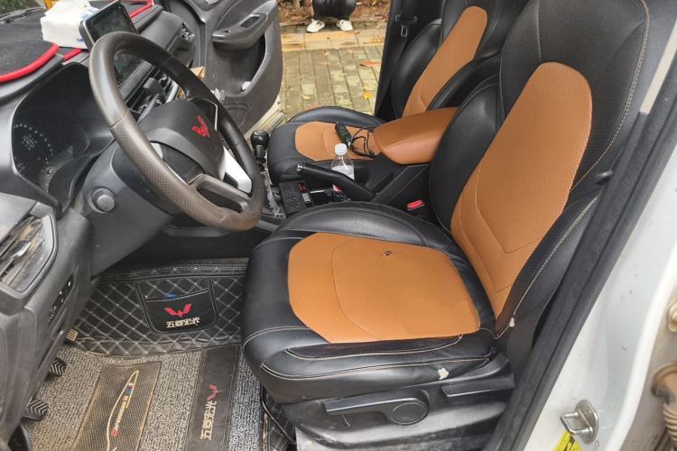 Used Wuling Hongguang S3 2019 1.5L Manual Comfort Model China VI Standard Left Front Seat
