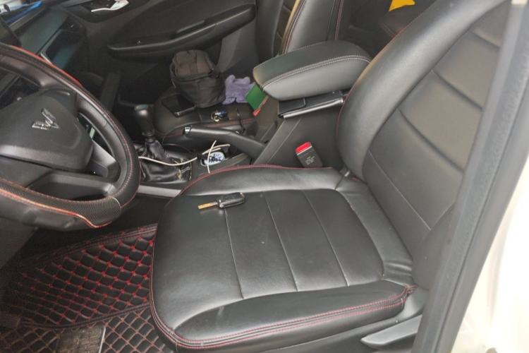 Used Wuling Hongguang S3 2019 1.5L Manual Standard Version China VI Standard Left Front Seat