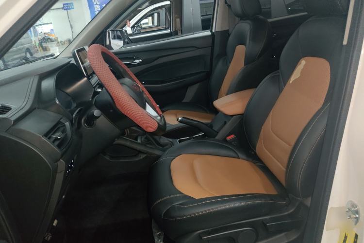 Used Wuling Hongguang S3 2019 1.5L Manual Comfort Model China VI Standard Left Front Seat