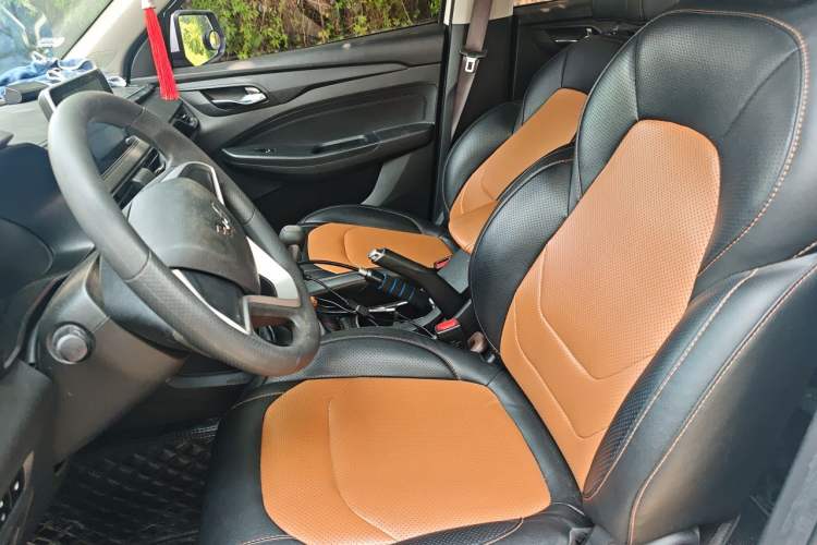 Used Wuling Hongguang S3 2019 1.5L Manual Luxury Model China VI Standard Left Front Seat