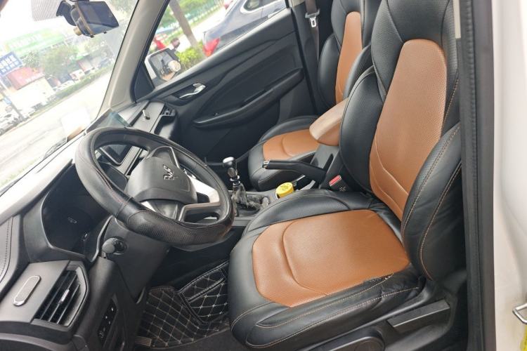Used Wuling Hongguang S3 2019 1.5L Manual Comfort Model China VI Standard Left Front Seat